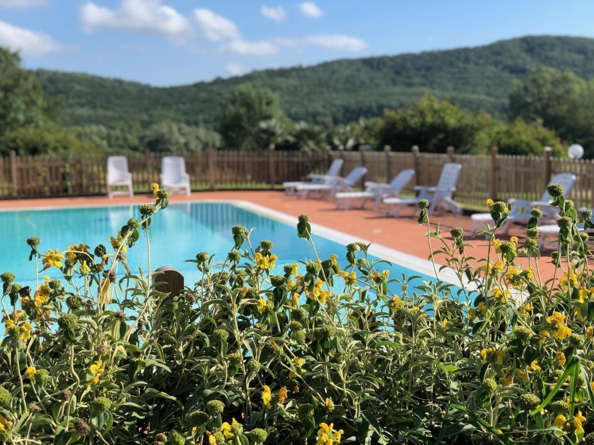 Agriturismo Santa Lorica Sassetta Bagian luar foto